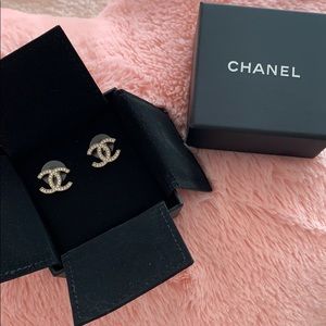 Chanel Classic Logo Earrings NWT Auth Gold Crystal